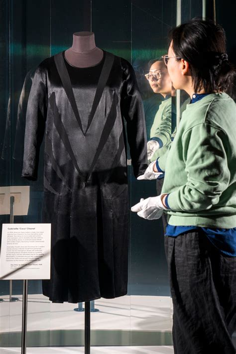 coco chanel black dress 1926|the little black dress exhibition.